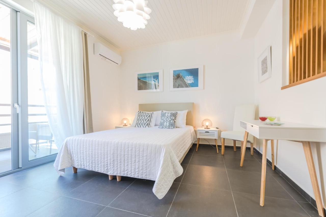 Rotunda Suites Kalamaki Buitenkant foto