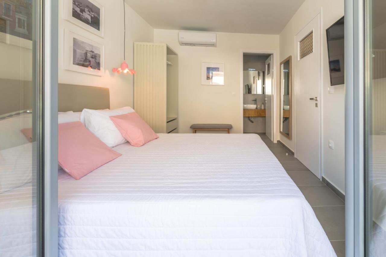 Rotunda Suites Kalamaki Buitenkant foto